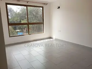 3bdrm Apartment in Muthangari for sale