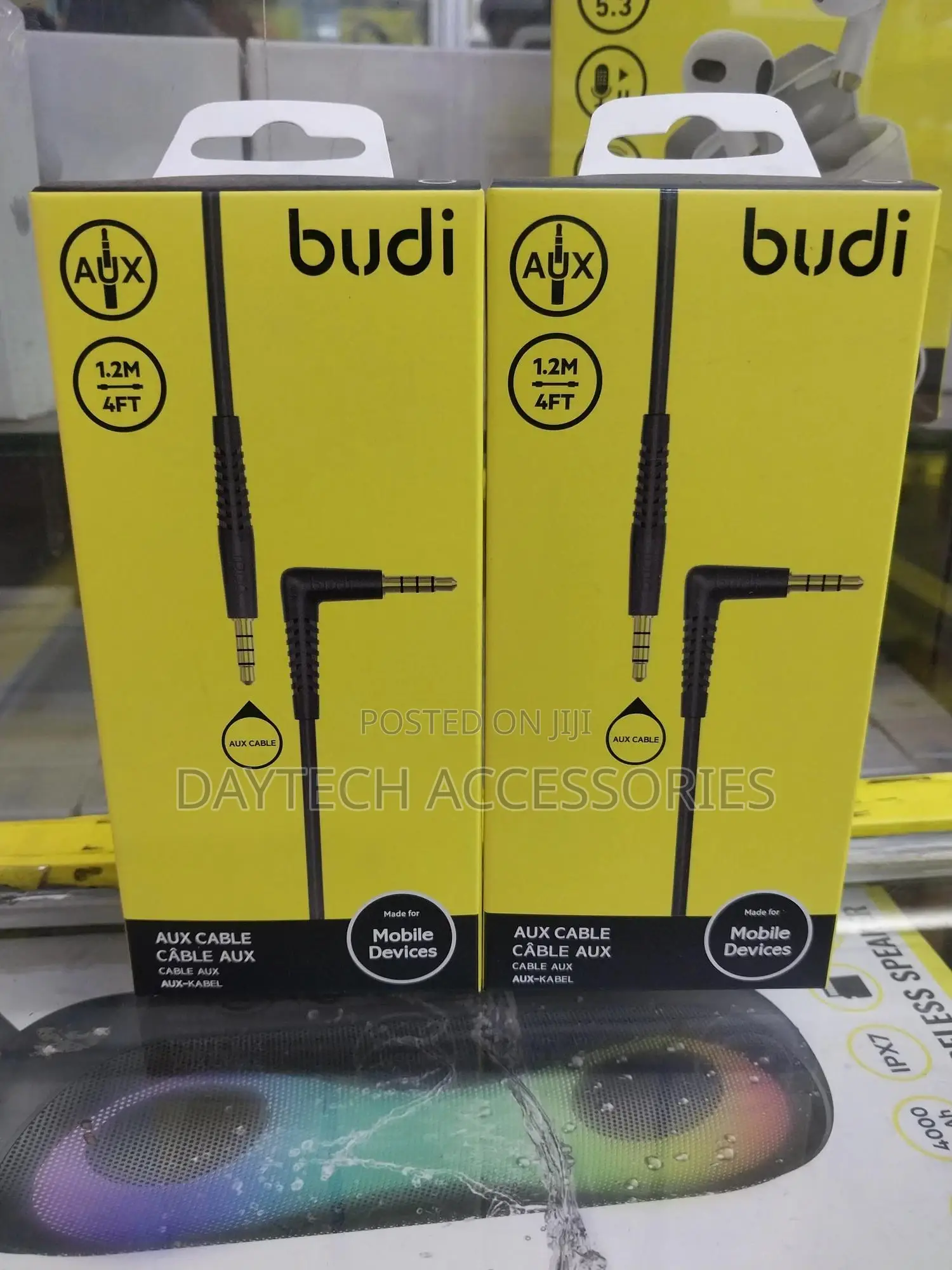 Budi Right Angle Aux Cable (1.2m)