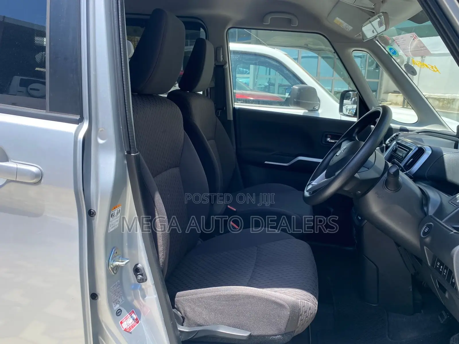 Suzuki Solio 2018 Silver