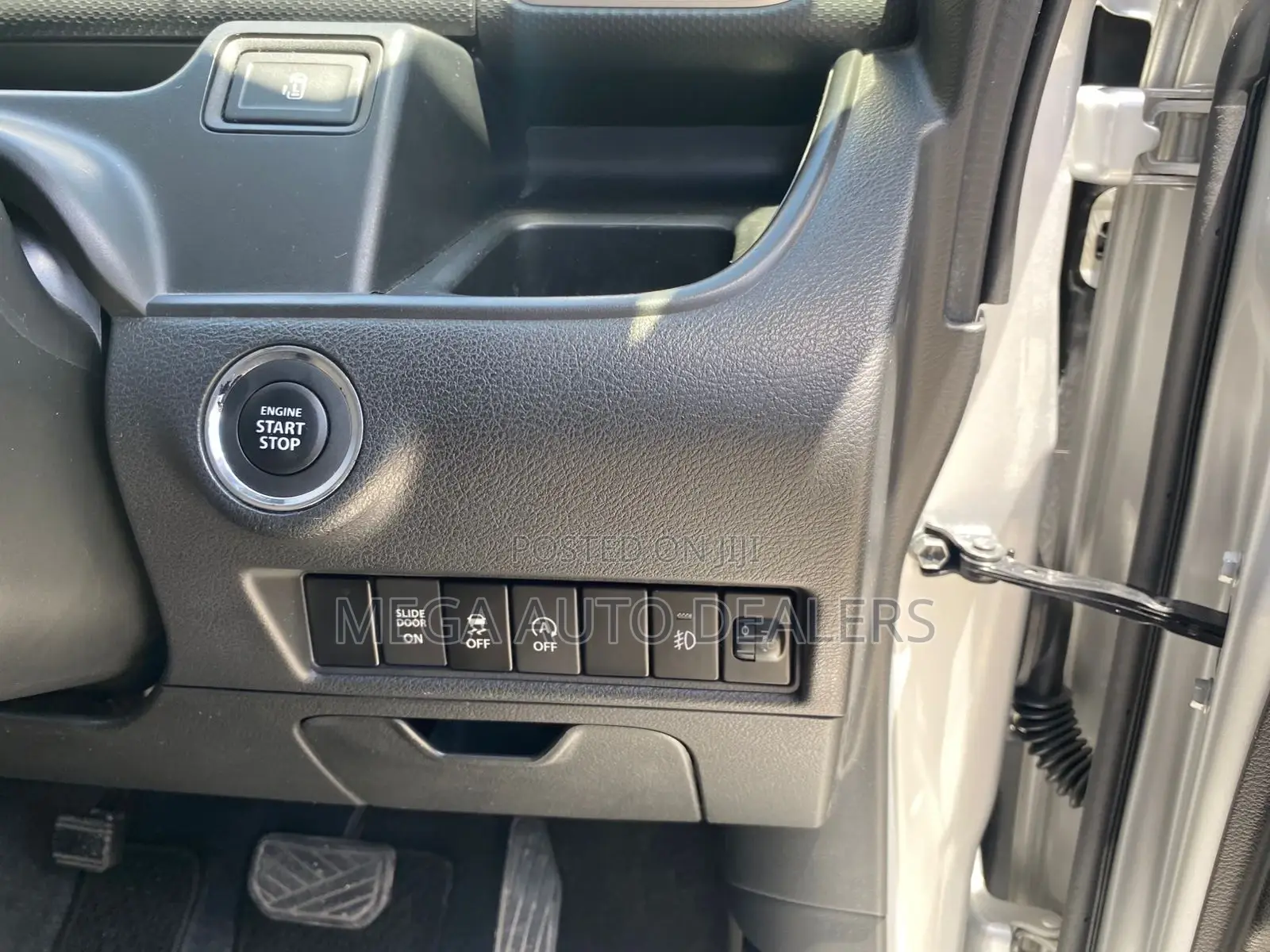 Suzuki Solio 2018 Silver