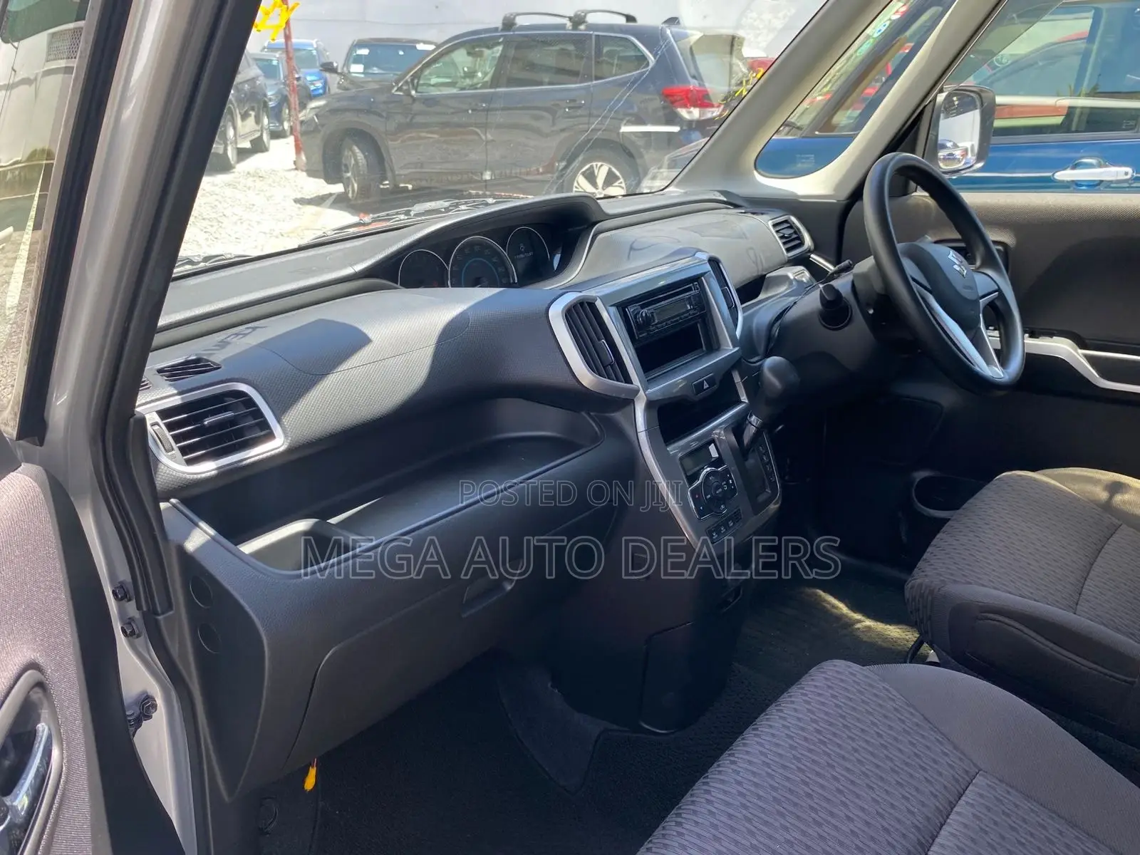 Suzuki Solio 2018 Silver