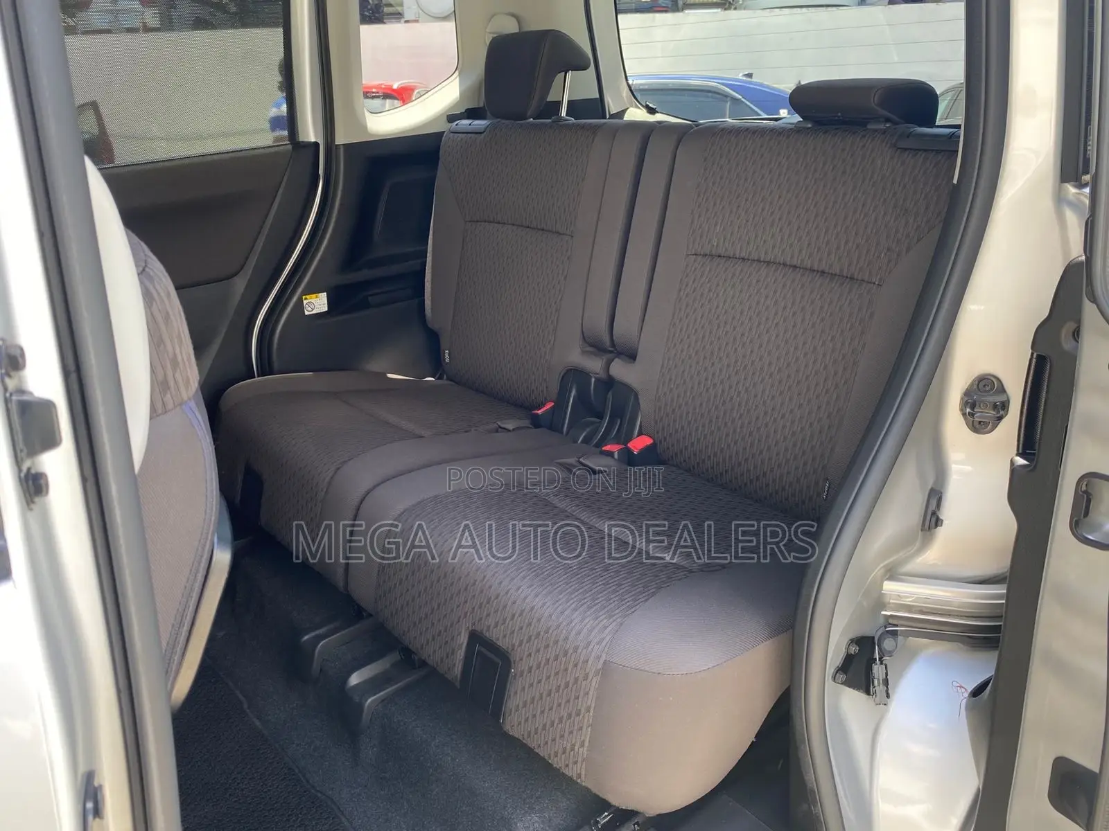 Suzuki Solio 2018 Silver