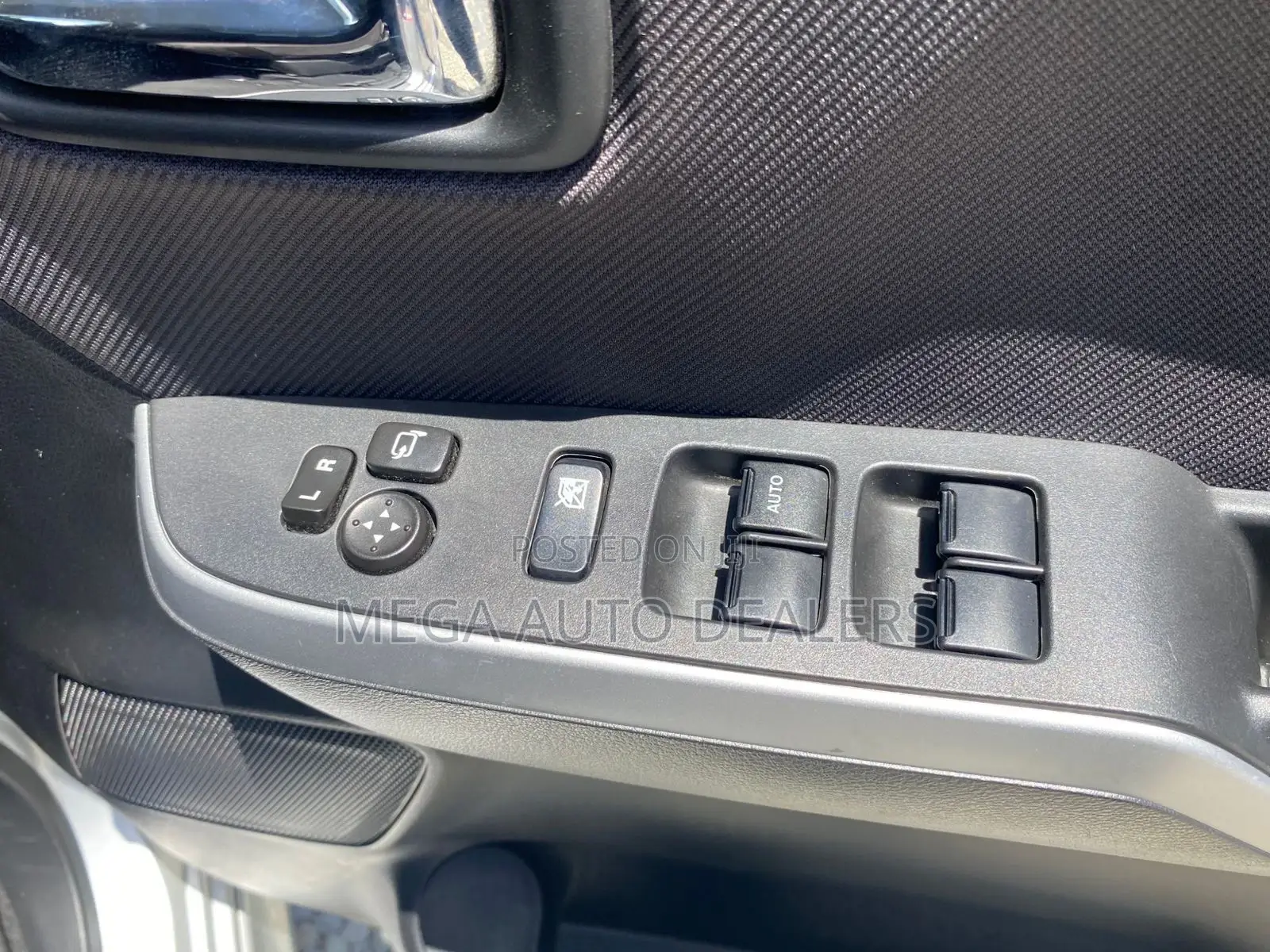 Suzuki Solio 2018 Silver