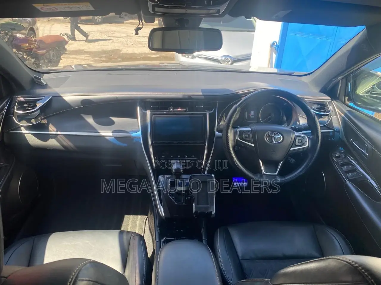 Toyota Harrier 2018