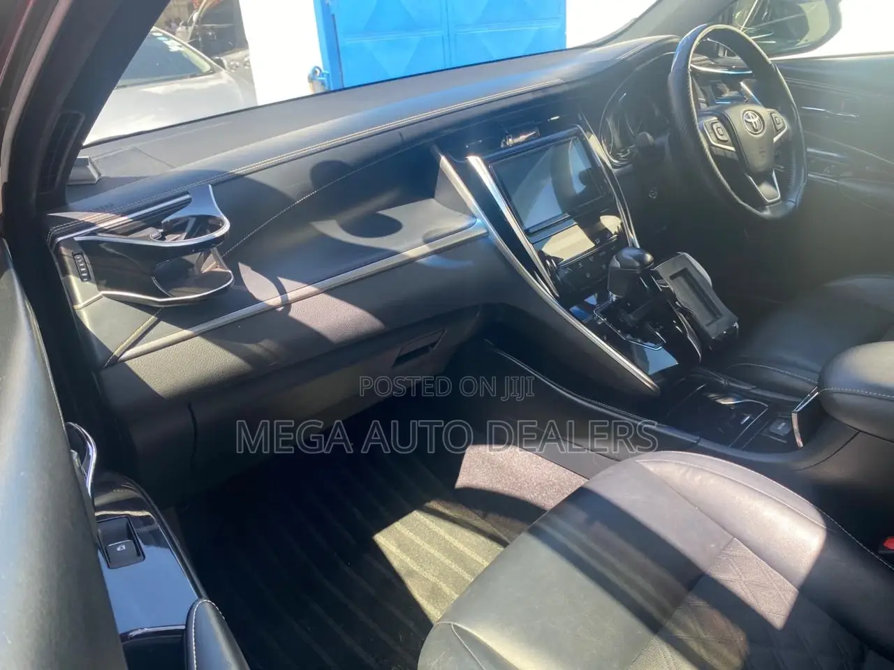 Toyota Harrier 2018