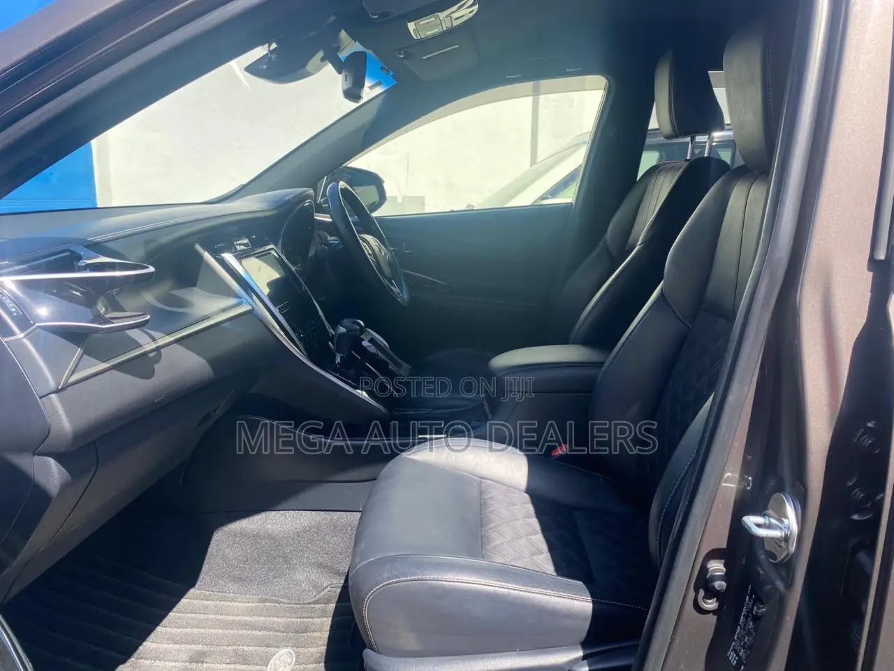 Toyota Harrier 2018