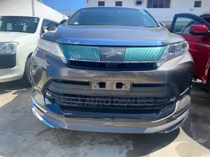 Toyota Harrier 2018