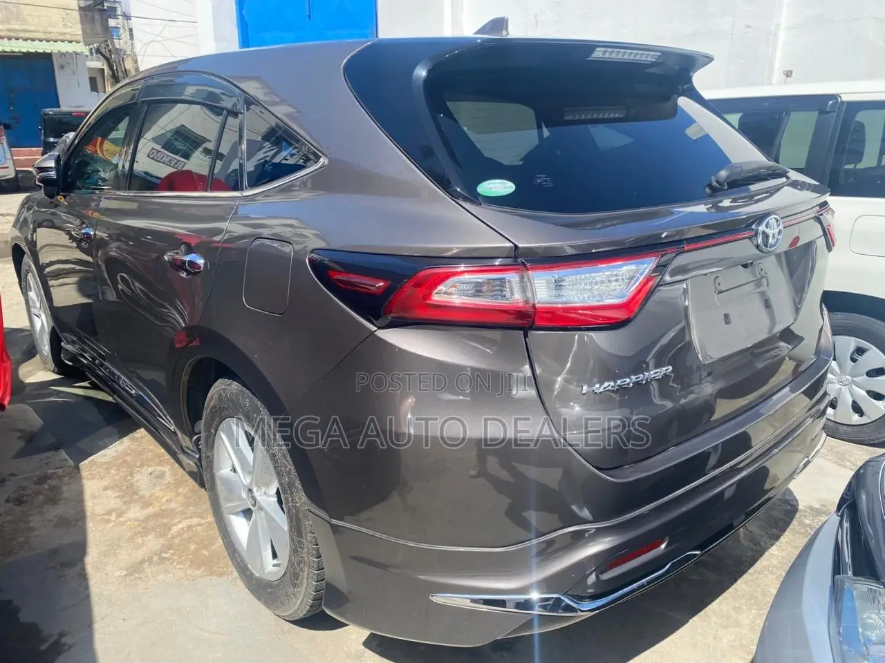Toyota Harrier 2018