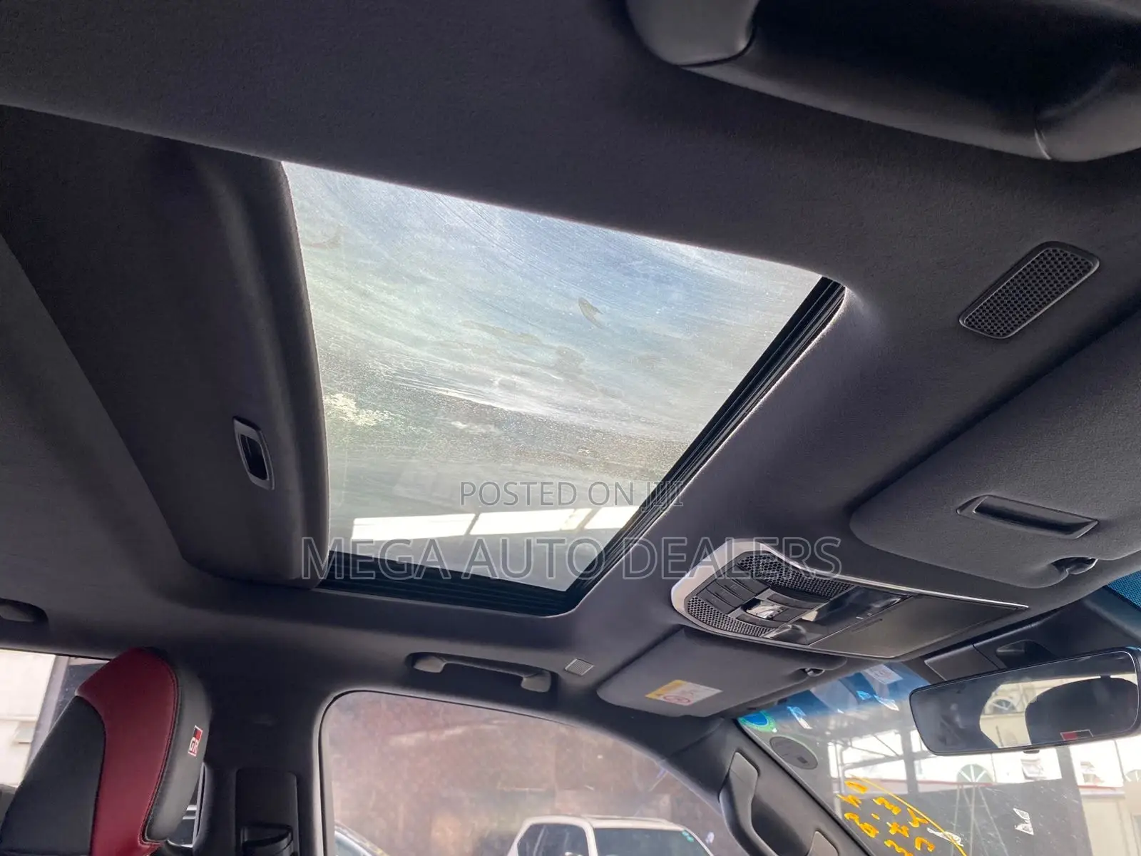 Toyota Land Cruiser LC300 2023 White