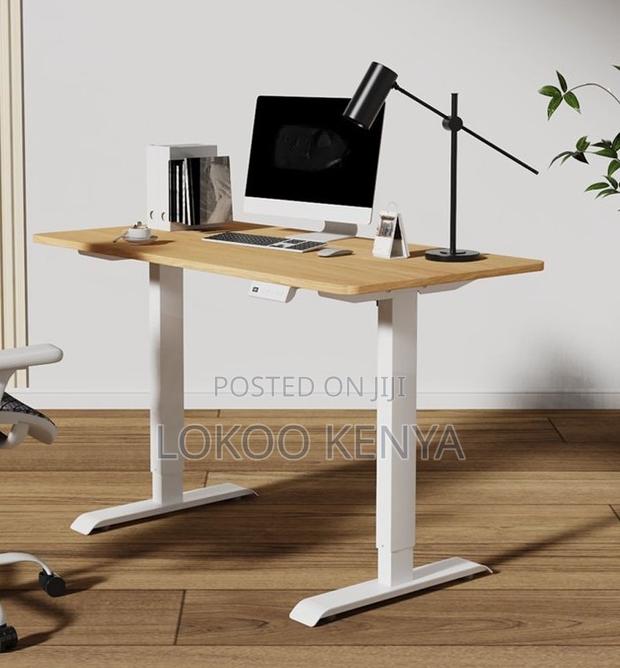Office Desk; Electric Adjustable 1.4 M Home Office Standing Desk