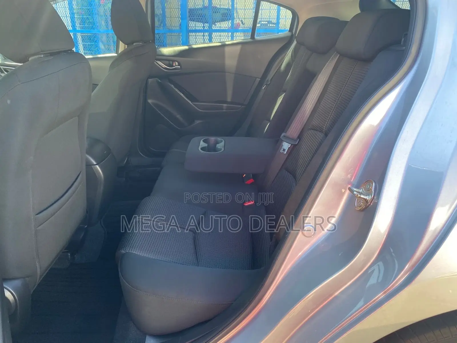 Mazda Axela 2018 Silver