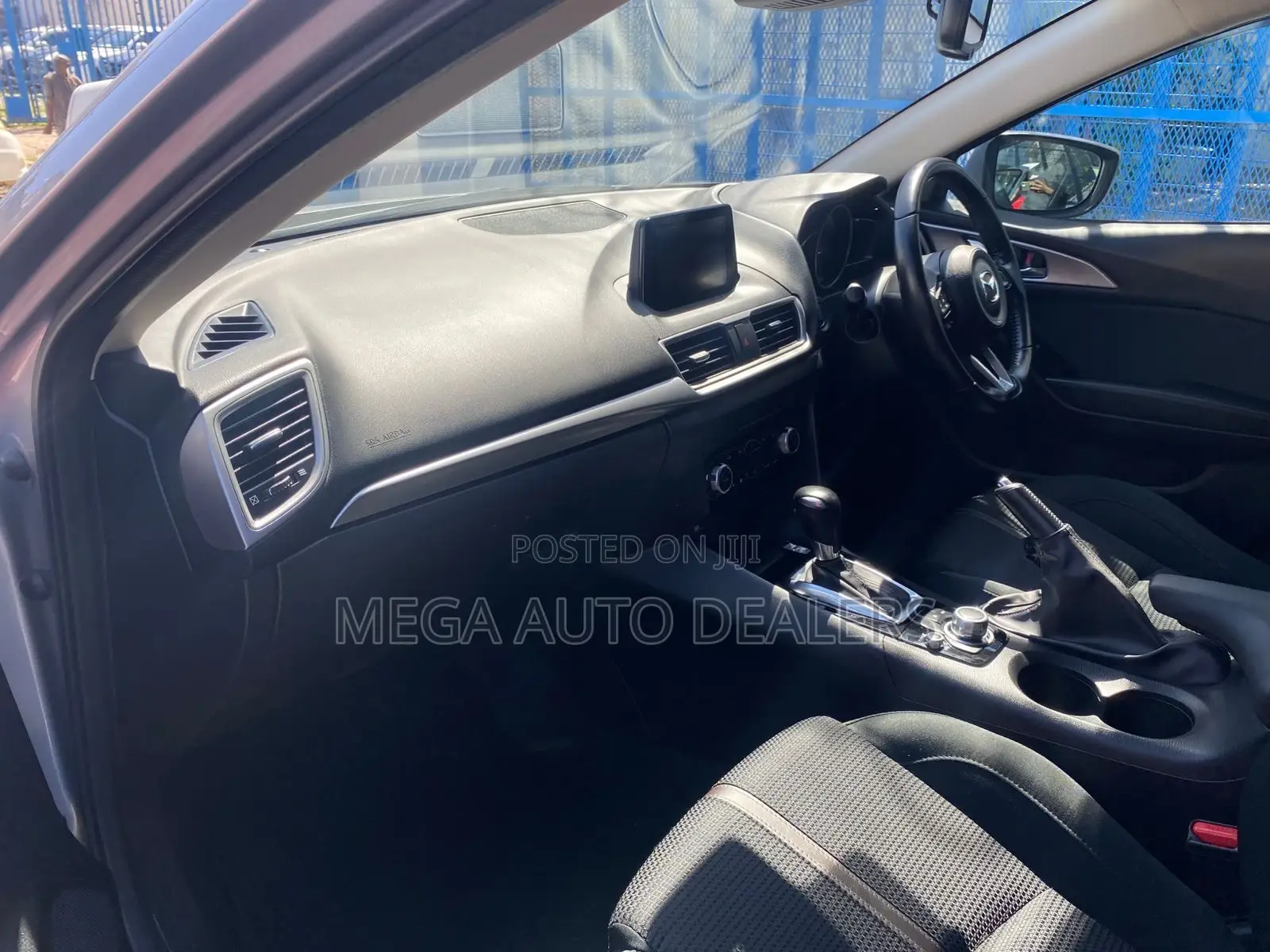 Mazda Axela 2018 Silver