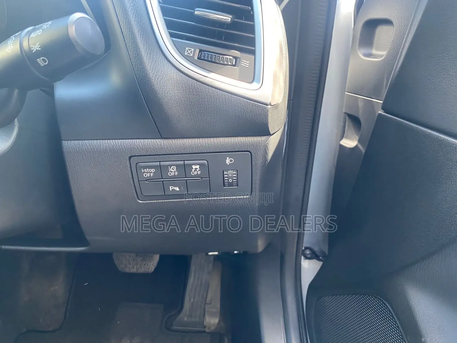Mazda Axela 2018 Silver