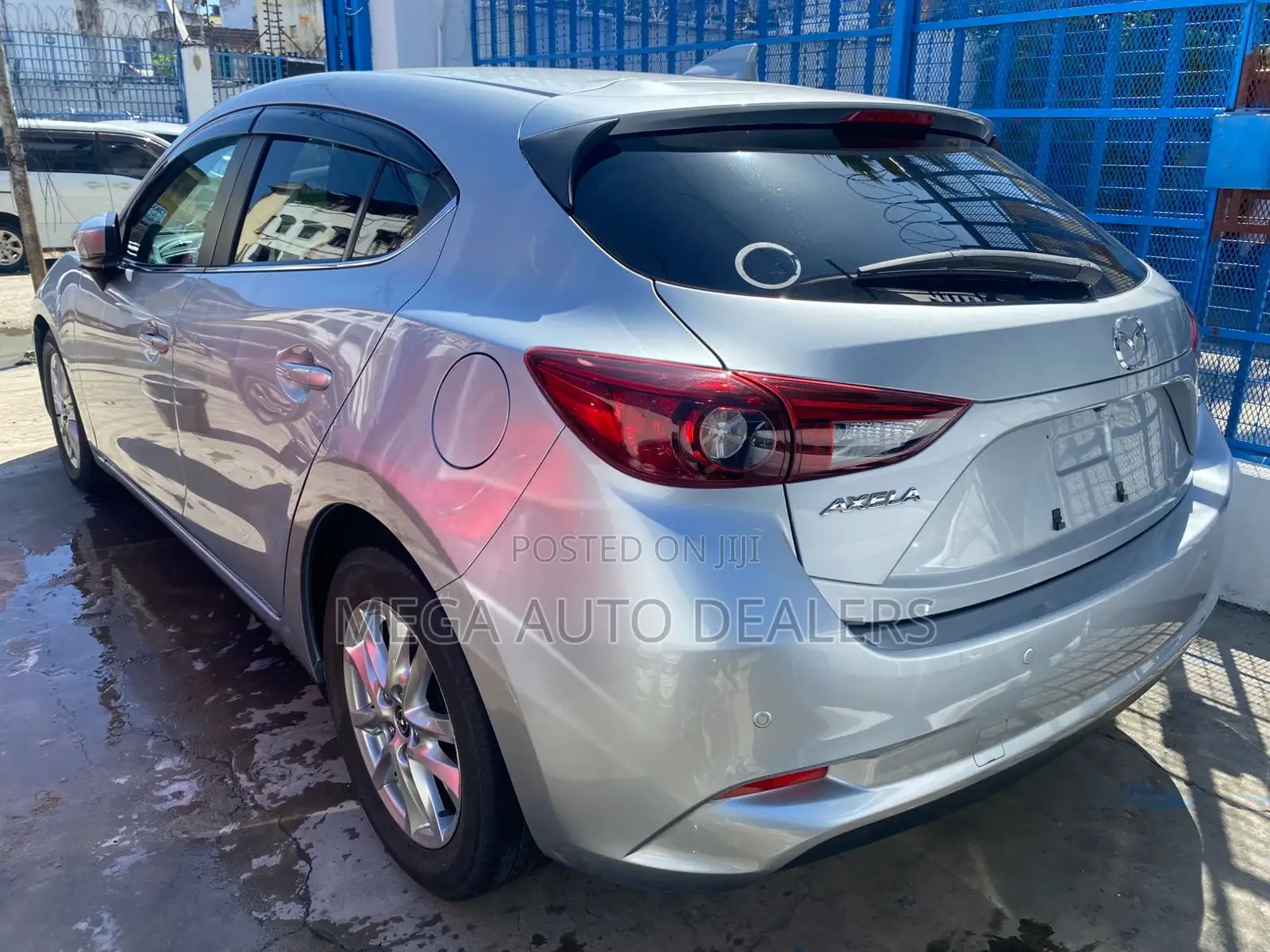 Mazda Axela 2018 Silver