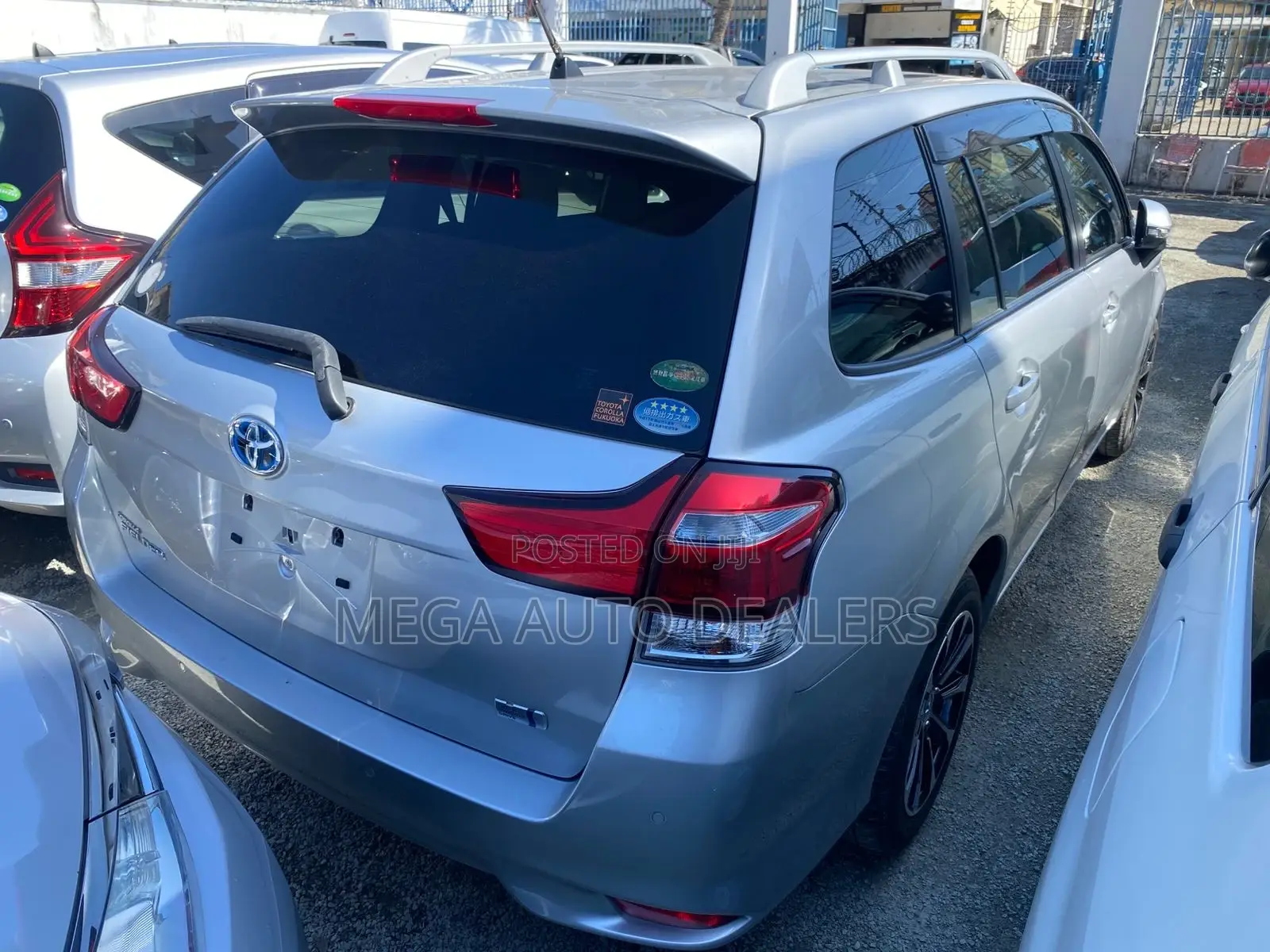 Toyota Corolla Fielder 2018 Silver