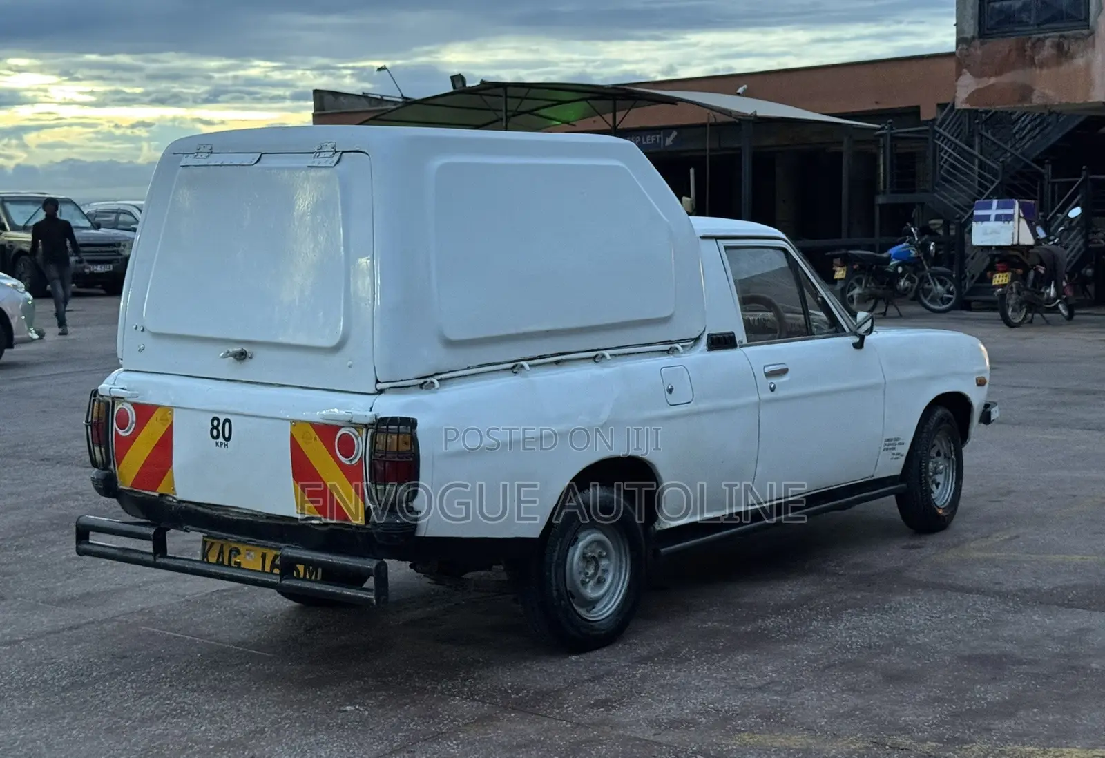 Nissan 1400 1996 White