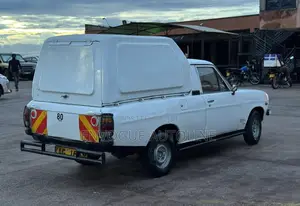 Nissan 1400 1996 White
