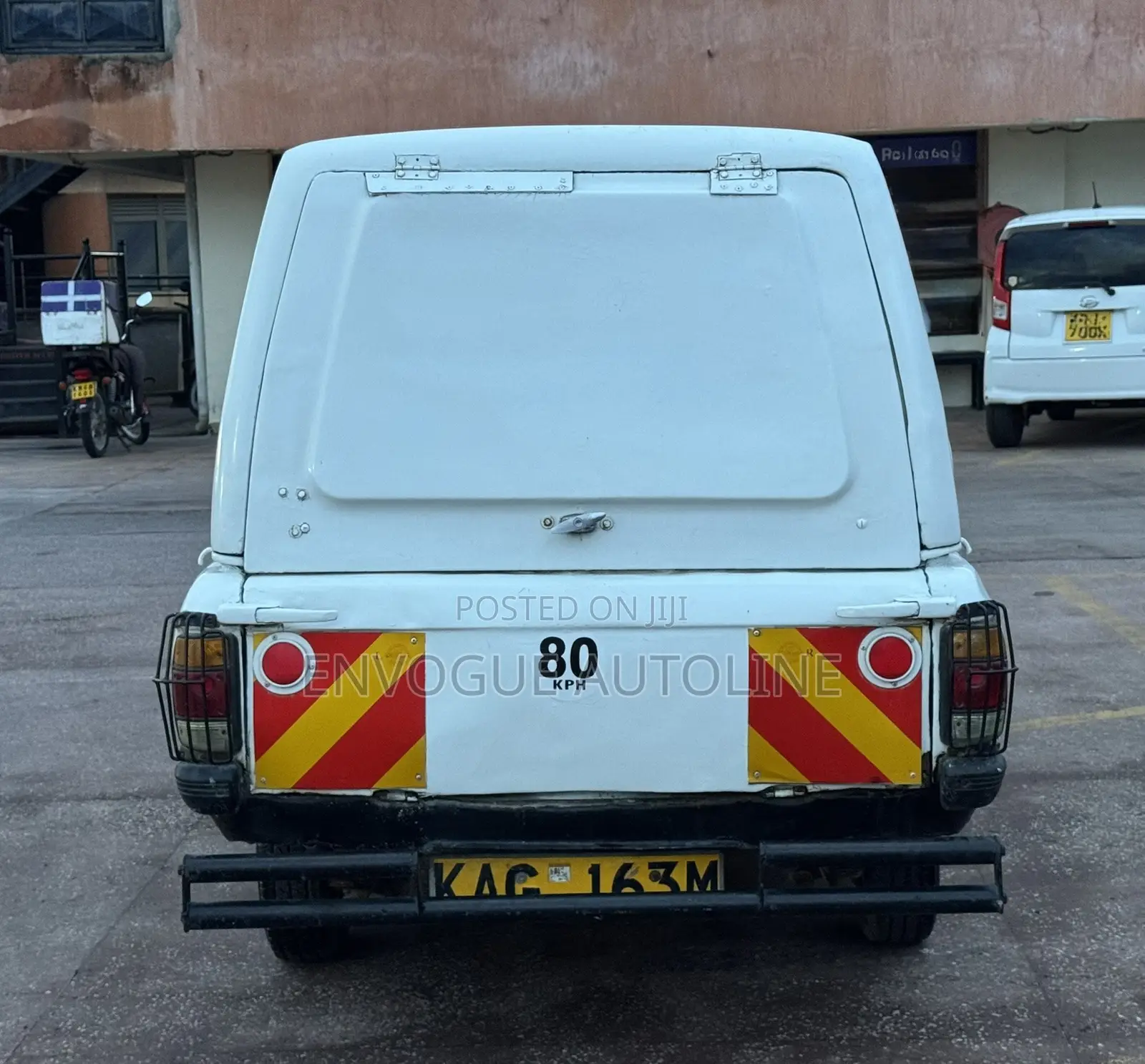Nissan 1400 1996 White