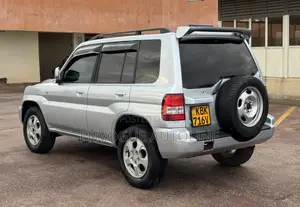 Mitsubishi Pajero IO 2003 White