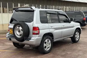 Mitsubishi Pajero IO 2003 White