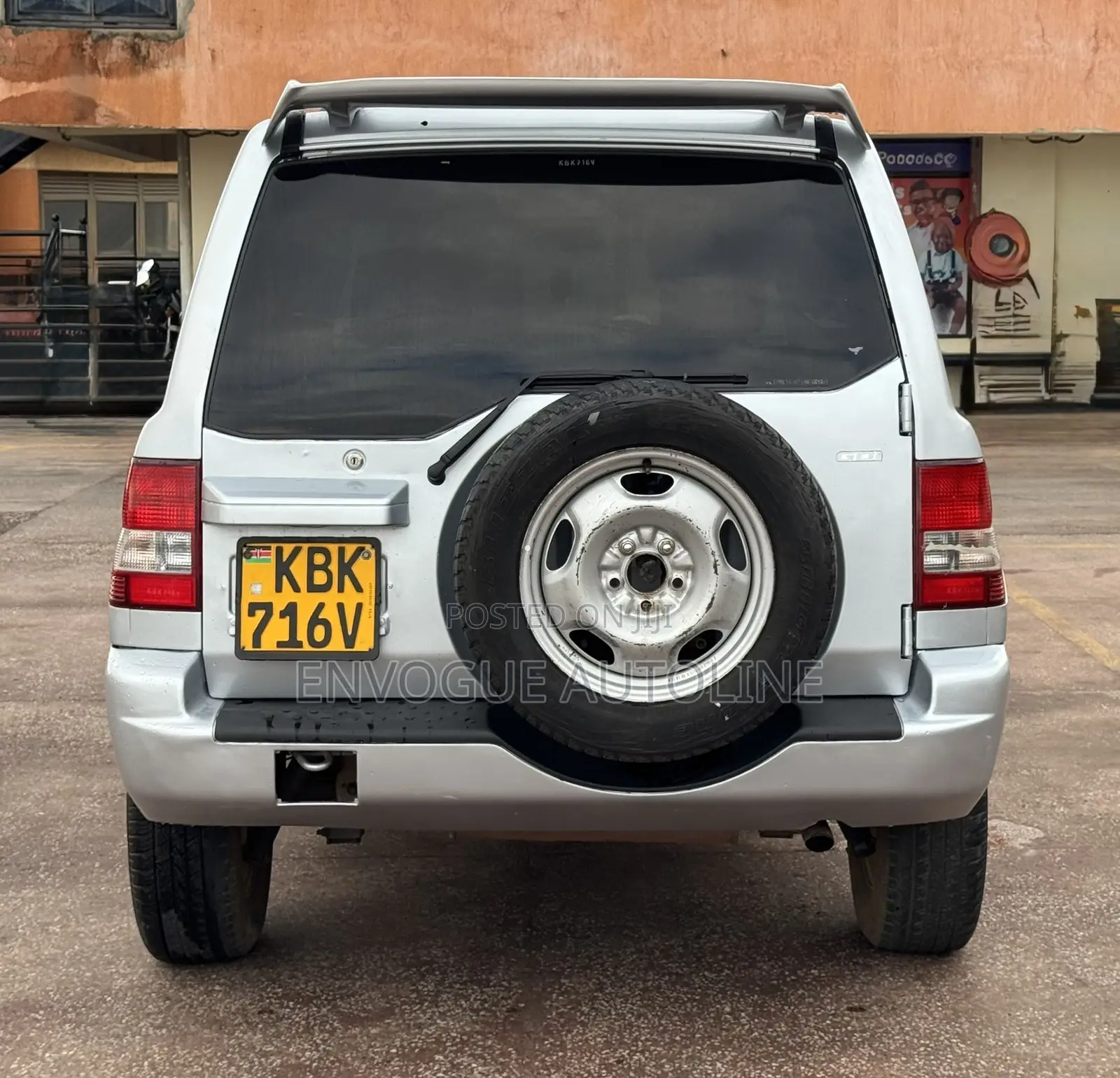 Mitsubishi Pajero IO 2003 White