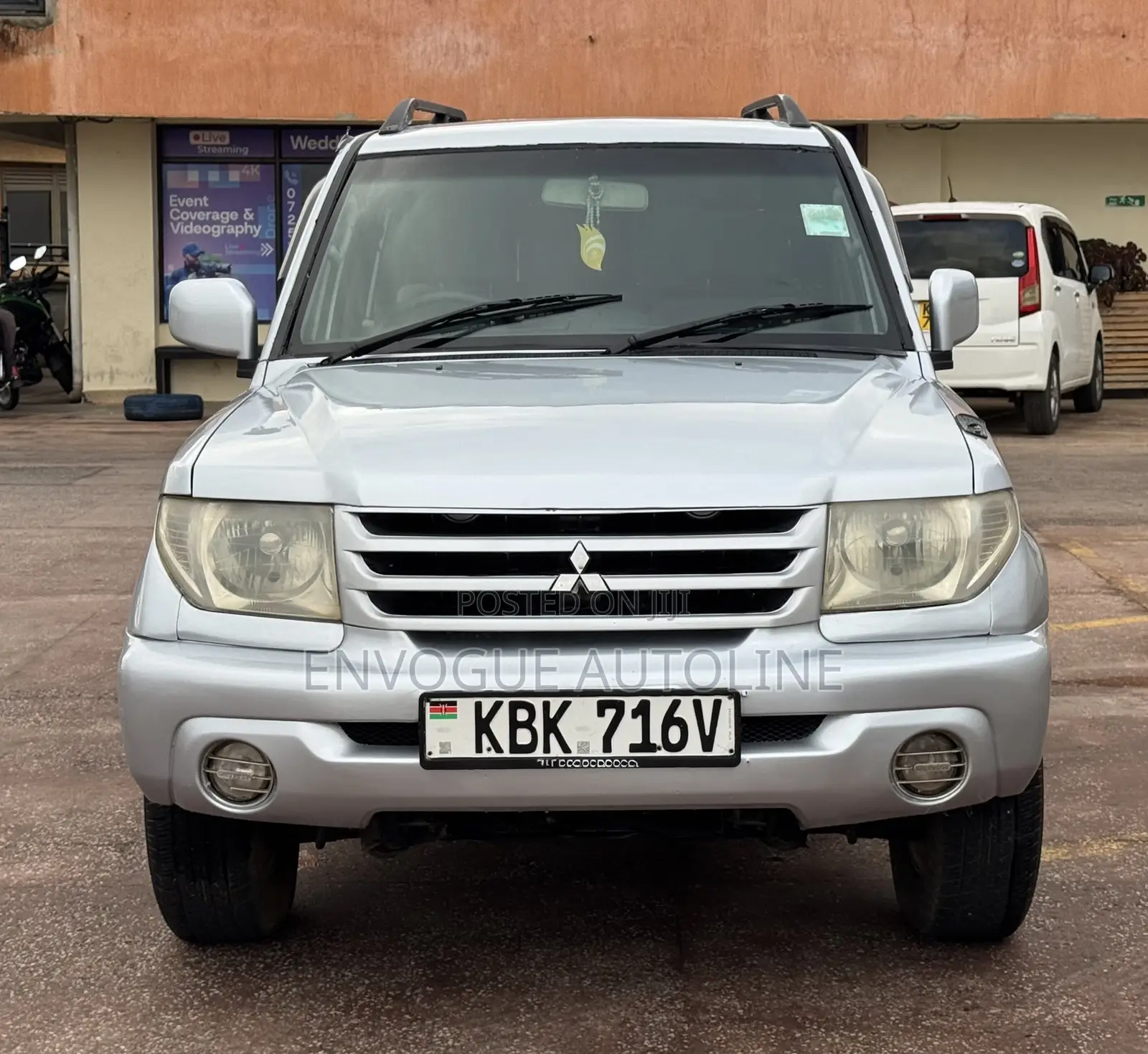 Mitsubishi Pajero IO 2003 White