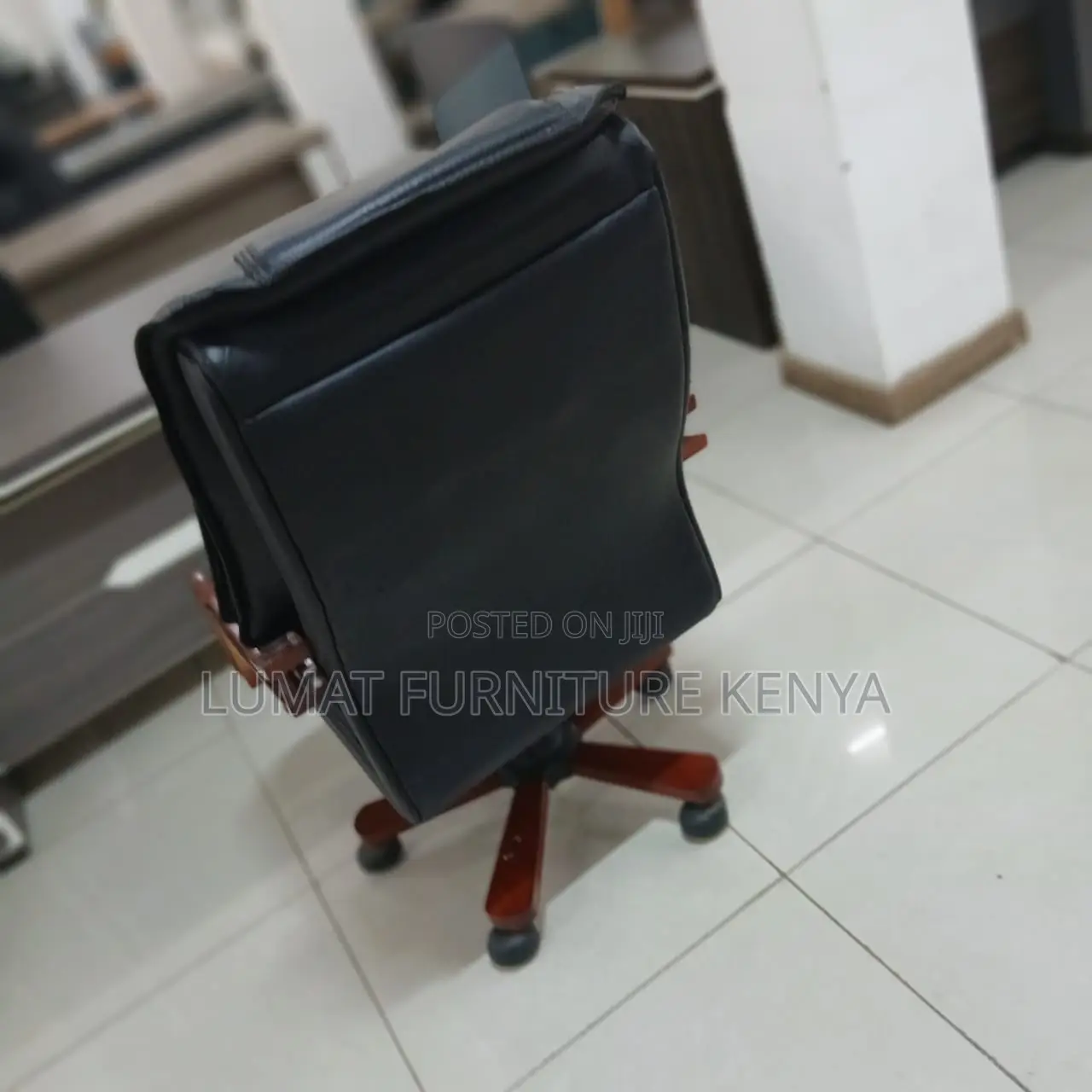 High Back Non-Recliner Manager Seat