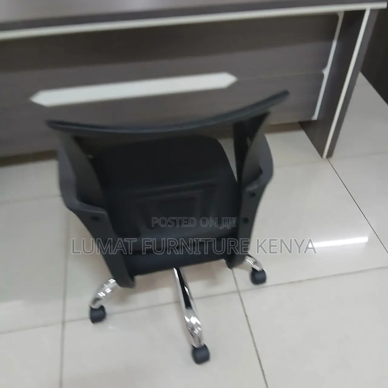 Black Swivel Modern Staff Office Seat