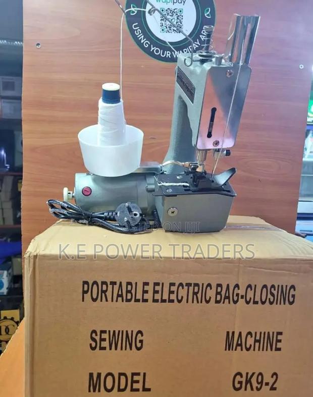 Small Bag Closer - main view