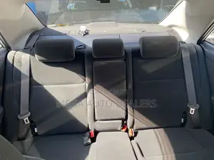 Toyota Premio 2018 Silver