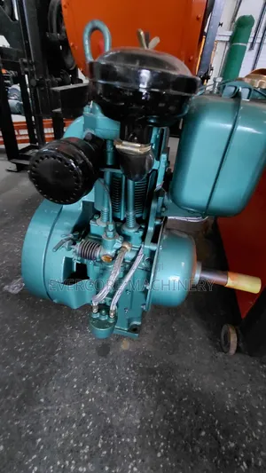 Kirloskar 6.5hp Concrete Mixer Engine Manual Start.