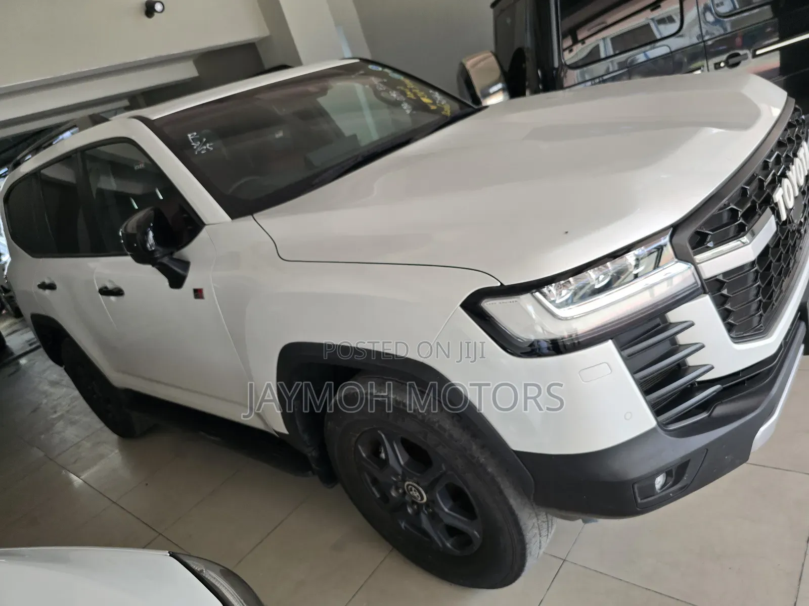 Toyota Land Cruiser 2023 Pearl