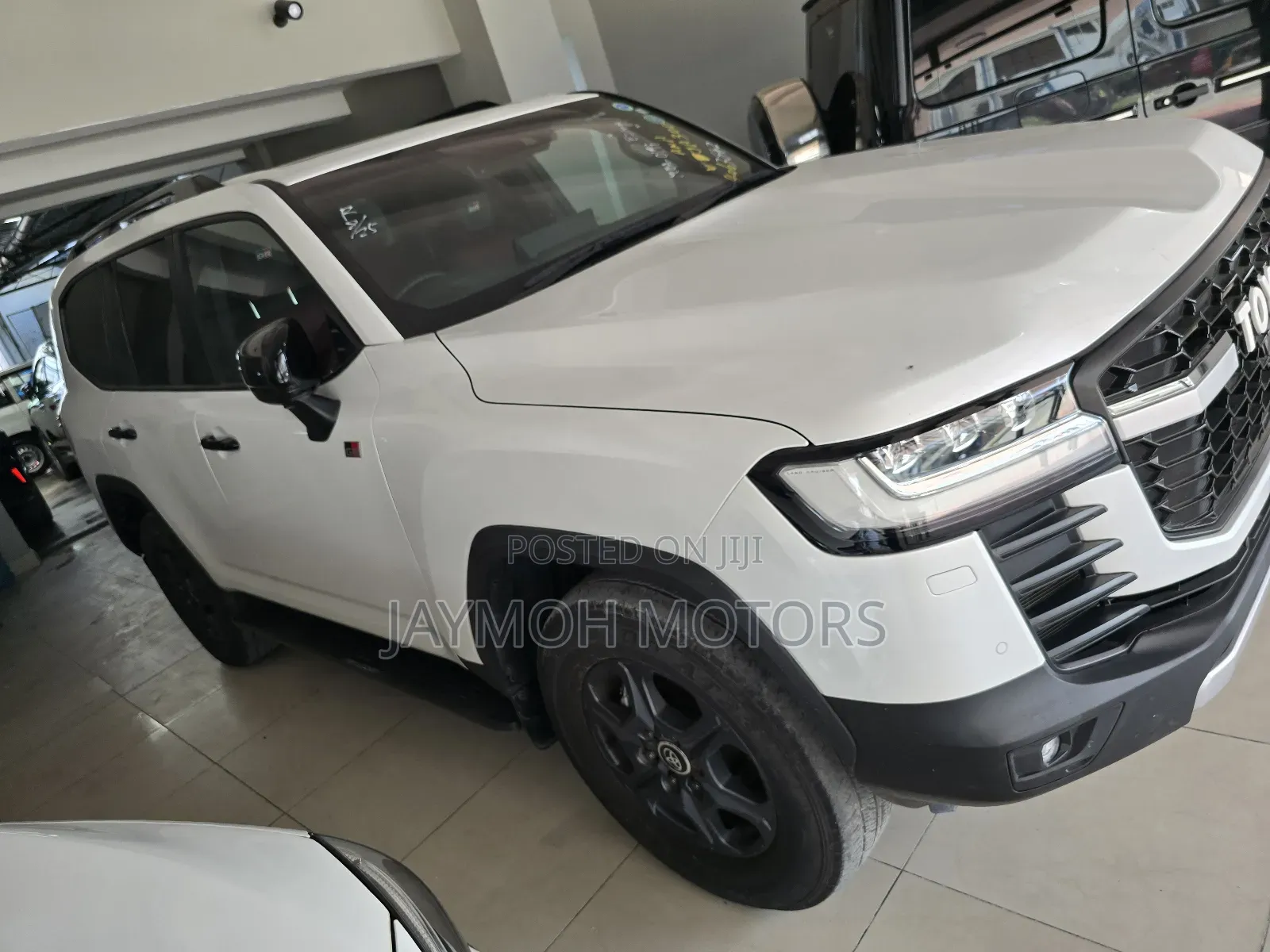 Toyota Land Cruiser 2023 Pearl