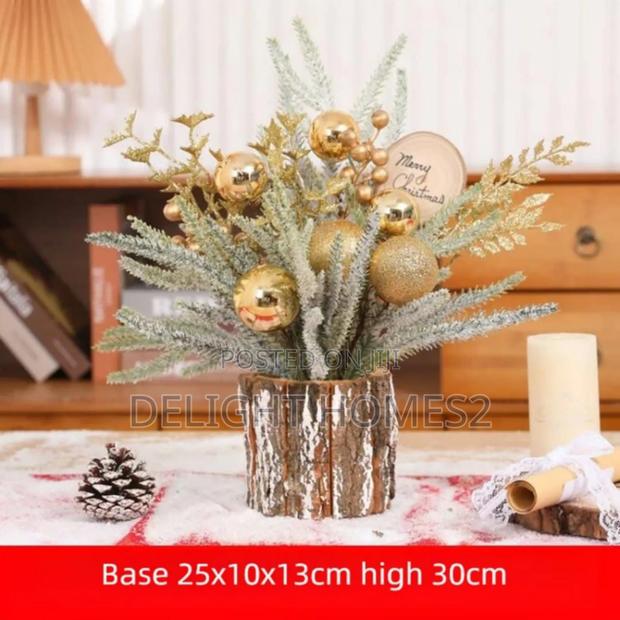 Tabletop Mini Christmas Tree_st - main view