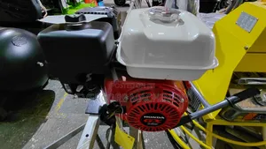 Concrete Screed Machine 5.5hp Honda Engineer 6.5 Metre 200kg.