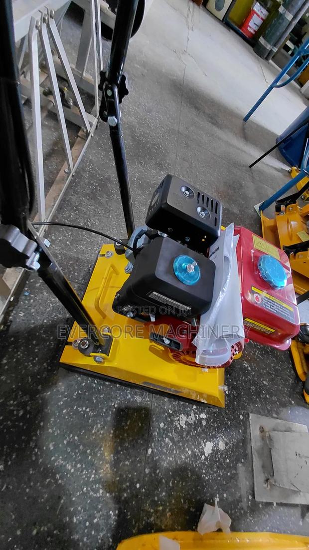 Aico Japan 80kg Plate Compactor 8hp Petrol Engine. - thumbnail 3