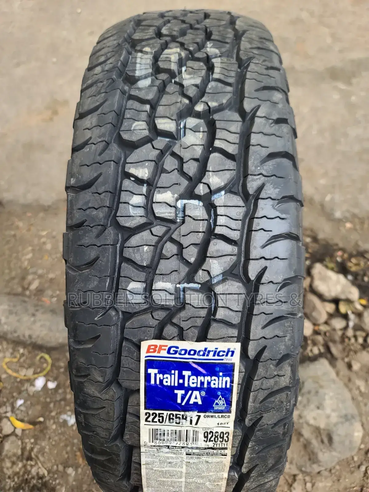 225/65 R17 Bf Goodrich Tyres a/T Trail-Terrain Made in U.S.A