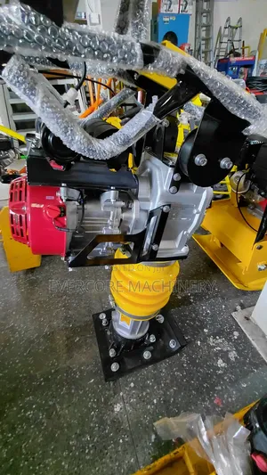 Kangaroo/Tamping Rammer Honda Engine 5.5hp.
