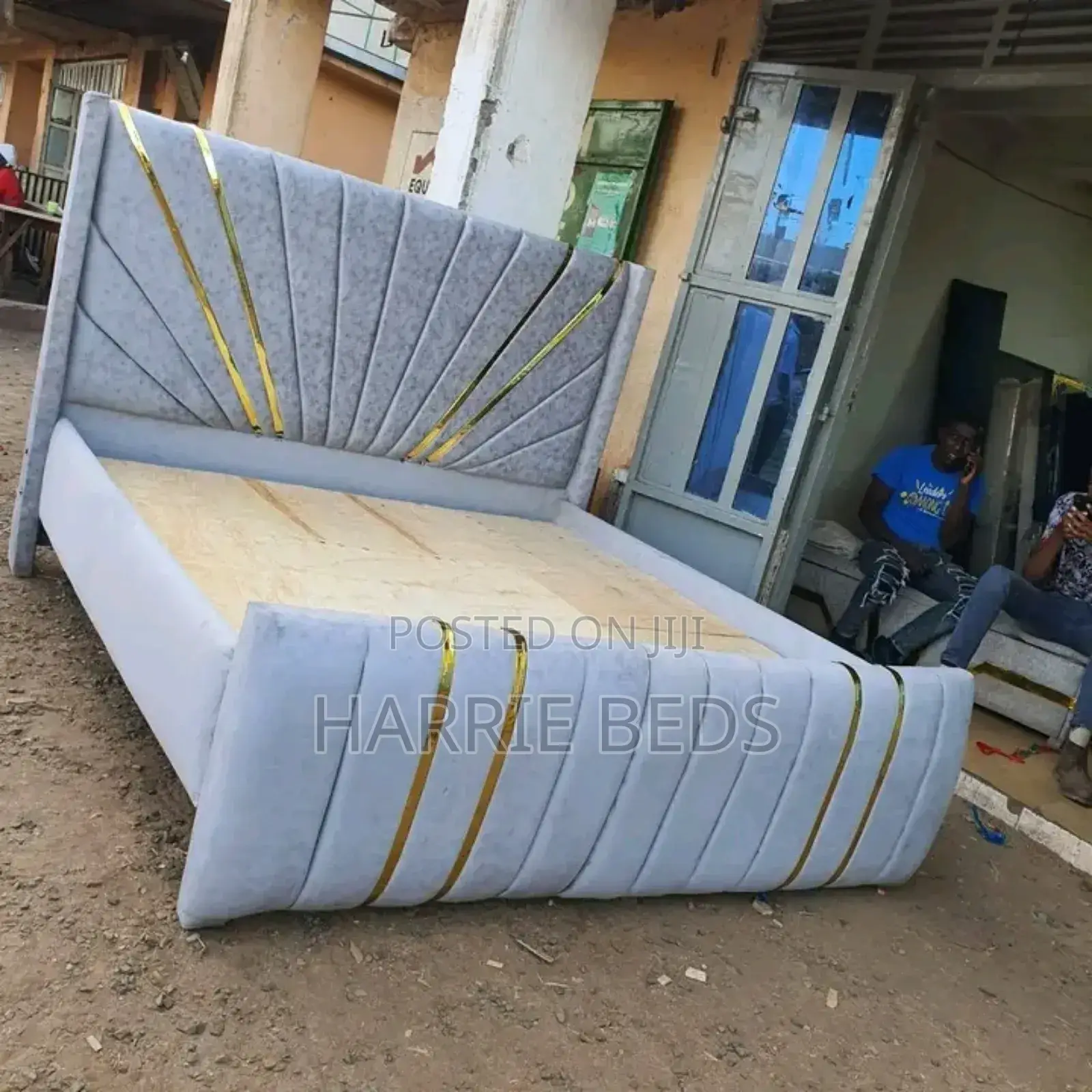 Modern Cheaster Bed 5×6