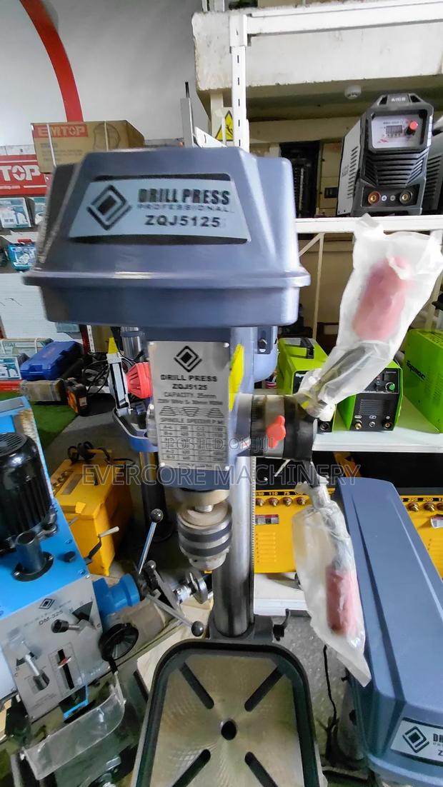 Drill Press 25mm Electric Powered 900watts. - thumbnail 4