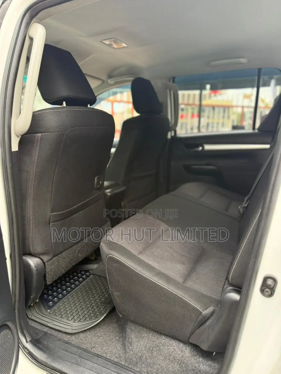 Toyota Hilux 2019 White