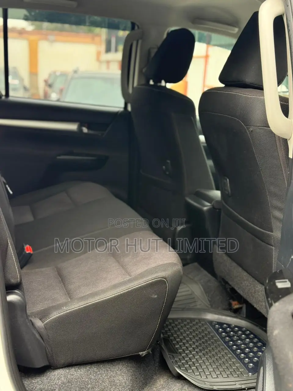 Toyota Hilux 2019 White