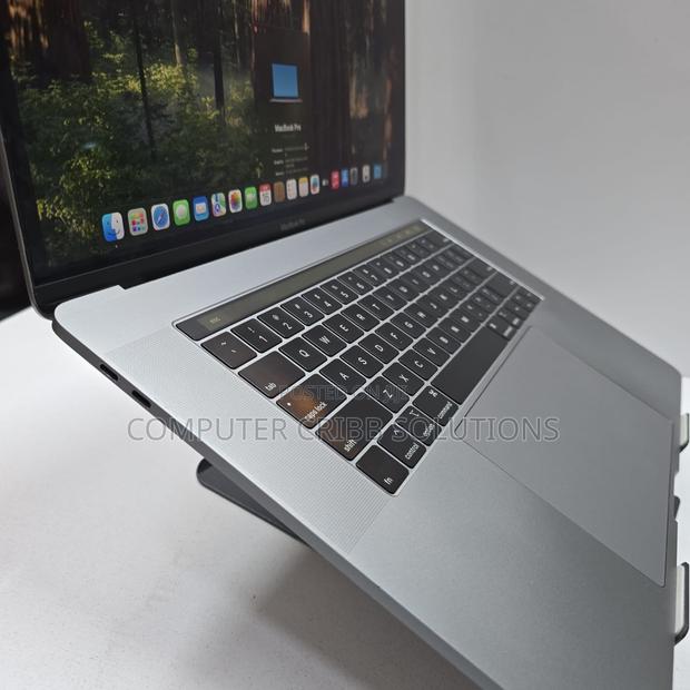 Laptop Apple MacBook Pro 2019 16GB Intel Core I9 SSD 1T - thumbnail 2