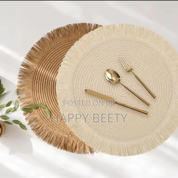 Luxurious Woven Round Rattan Table Mats/Placemat
