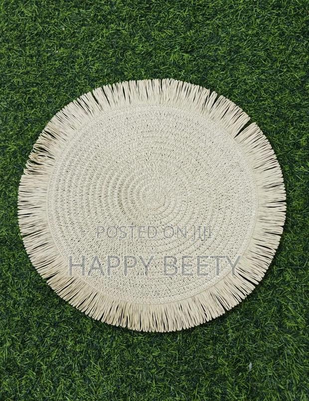 Luxurious Woven Round Rattan Table Mats/Placemat - thumbnail 3