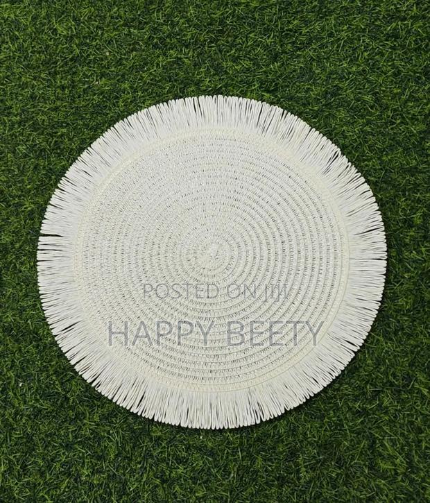 Luxurious Woven Round Rattan Table Mats/Placemat - thumbnail 5