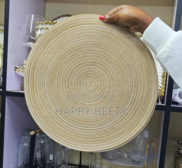 High-Quality,Thick Ramie Woven Table Mats - thumbnail 4