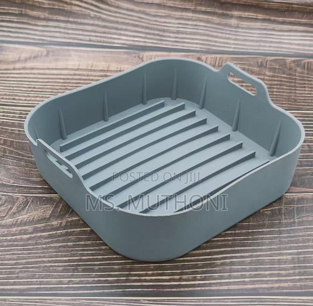 *New Thickened Silicon Air Fryer Liner/ Baking Mat* - thumbnail 2