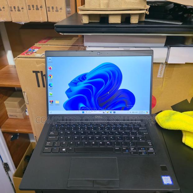 Laptop Dell Latitude 7390 8GB Intel Core I5 SSD 256GB