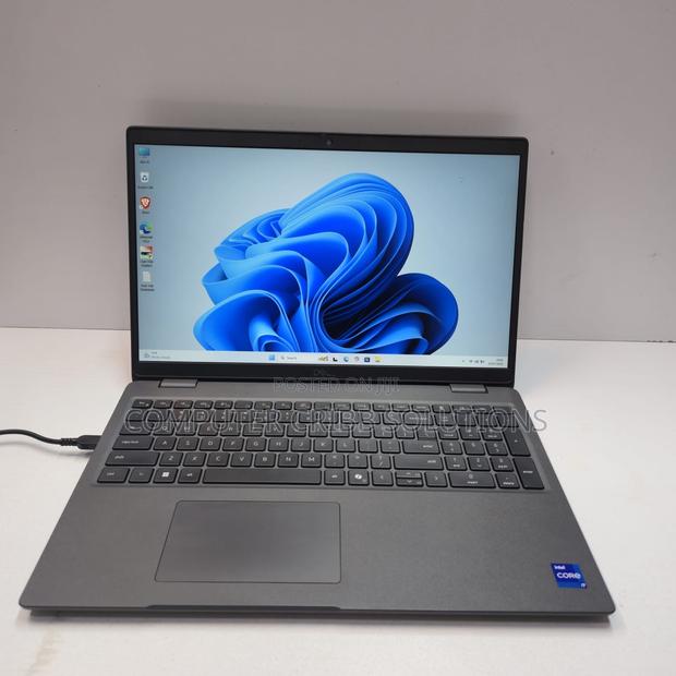 Laptop Dell Latitude 3550 16GB Intel Core I7 SSD 512GB - main view